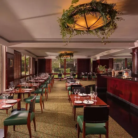 Marriott Szálloda 4*